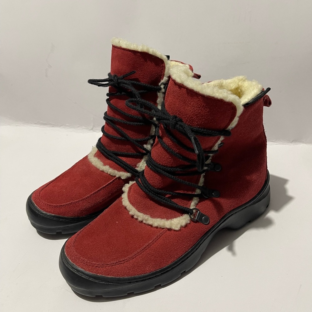 DEER STAGS WOMEN'S  LEATHER WINTER BOOTS SIZE 7W WATER RESISTANT RED